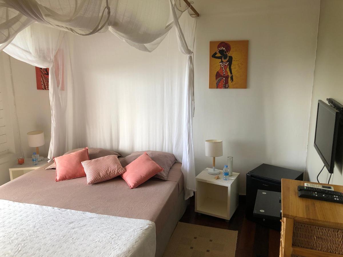 Villa Cajou Chambres D'Hotes Chez L'Habitant Et Zanzibar Cottage Trois-Rivières 외부 사진